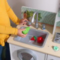 Kidkraft Detská Kuchynka Whisk & Wash