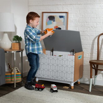  KidKraft drevená komoda, truhla na hračky Mid-Century Kid 