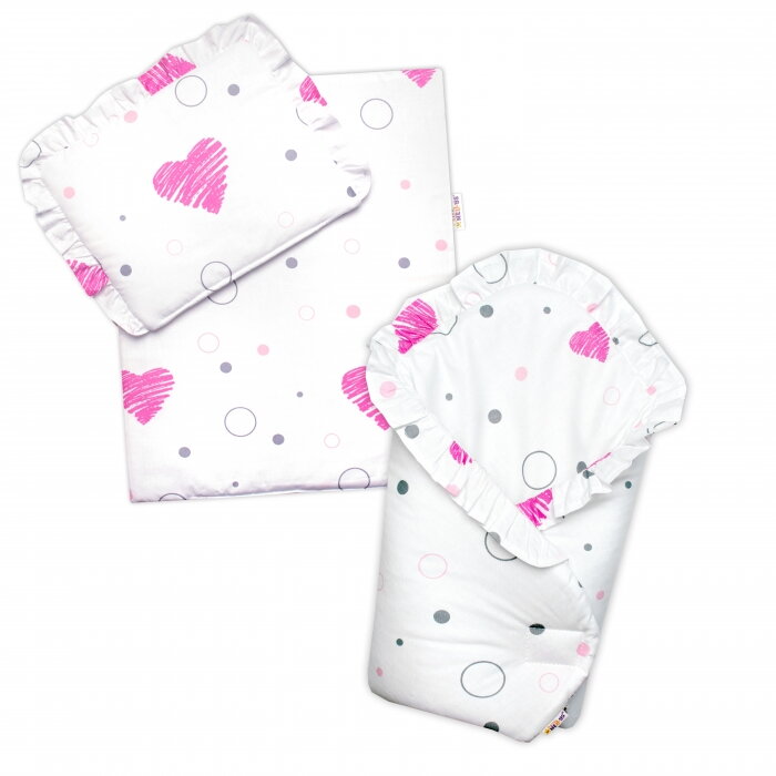 Baby Nellys Luxusná sada pre bábiku - zavinovačka, perinka a vankúšik, I love Girl Baby Nellys Luxusná sada pre bábiku - zavinovačka, perinka a vankúšik, I love Girl